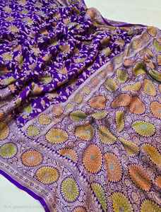 Sari en Chiffon Banarasi Pur de Qualité Supérieure, Sari Powerloom avec Élégant Travail de Zari et Pièce de Blouse Non Cousue, Idéal pour Tous les Jours - Product Image 2