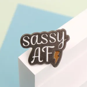 Slogan chữ Sassy AF men kim loại vui Lapel pins trâm cài Phù Hiệu Ba lô Phụ Kiện Bán Buôn Đồ trang sức quà tặng cho bạn bè - Product Image 3