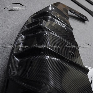 Pièces de carrosserie automobile : Ailerons, séparateurs et lames de pare-chocs arrière en carbone pour Mercedes Benz W117 C117 CLA - Product Image 5