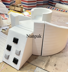 Alquiler de Equipos de Juego Suave de Madera Blanca Clásica: Castillo Hinchable, Carrusel, Piscina de Bolas para Fiestas y Bodas, Alquiler de Set de Juego Suave - Product Image 3
