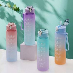 Bouteille d'eau de sport en plastique anti-fuite avec rappel des heures pour le sport, les activités de plein air, le fitness et le bureau - Product Image 4