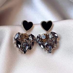 Pendientes de Moda para Mujer, Negros con Cristales de Imitación, Delicados y Elegantes, Regalo de Cumpleaños, Joyería con Dije - Product Image 1