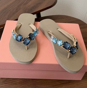 2026 Summer Blue Sugar Water Diamond V-<b>Neck</b> Sandals for Women - Fairy Style Outerwear with Anti-Slip Beach Flap-On Sandals - Product Image 5