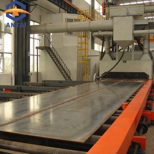 Machine de prétraitement automatique des tôles d'acier par sablage, avec convoyeur à rouleaux, pour l'élimination de la rouille <span class=keywords><strong>et</strong></span> des incrustations, préparation de surface SA 2.5, énergie - Product Image 4