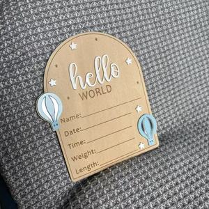 Artisanat en bois de tilleul peint sur mesure, <span class=keywords><strong>cadeau</strong></span>, annonce de naissance, panneau en bois « Bonjour le <span class=keywords><strong>monde</strong></span> », panneaux pour nouveau-nés, garçons et filles - Product Image 1