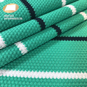 Vert à rayures polyester élasthanne ananas tricot tissu pour maillot de bain - Product Image 5