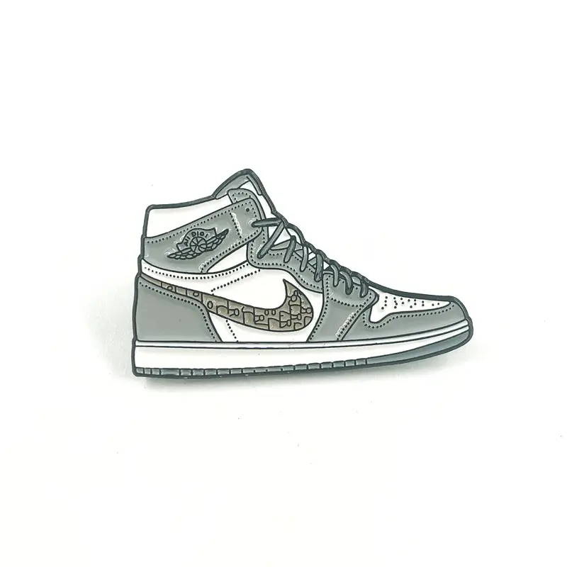 Baskets classiques personnalisées émail broche chaussures de sport épingles ensemble Badge Sneaker amoureux épinglette