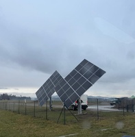 Système de suivi solaire automatique à double axe avec surveillance à distance RS485 pour les fermes photovoltaïques