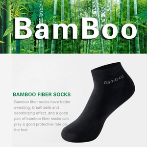 Chaussettes habillées en bambou pour hommes, logo personnalisé, couleur unie, chaussettes décontractées et professionnelles, respirantes, haute qualité, vente en gros par le fabricant, en boîte - Product Image 4