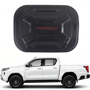 Capa Protetora Fosca Preta para Tanque de Combustível Hilux Travo 2026 Overland Trim - Adesivo de Proteção e Decoração para Porta - Acessórios Automotivos - Product Image 5