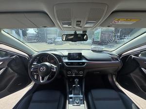 <span class=keywords><strong>Mazda</strong></span> <span class=keywords><strong>6</strong></span> Atenza Modelo <span class=keywords><strong>2017</strong></span>, 2.5L Skyactiv, Automático, Edición Chongzun, Sedán, Volante a la Izquierda, Interior Oscuro, Asientos de Tela, Neumáticos R19 - Product Image 6