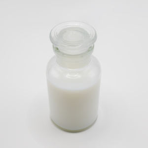 <span class=keywords><strong>Capsule</strong></span> de pneu de revêtement de vessie en caoutchouc de polymère de silicium à base d'eau Anti-collant CAS 9006-65-9 marque Wanhe 50kg/tambour blanc laiteux - Product Image 2