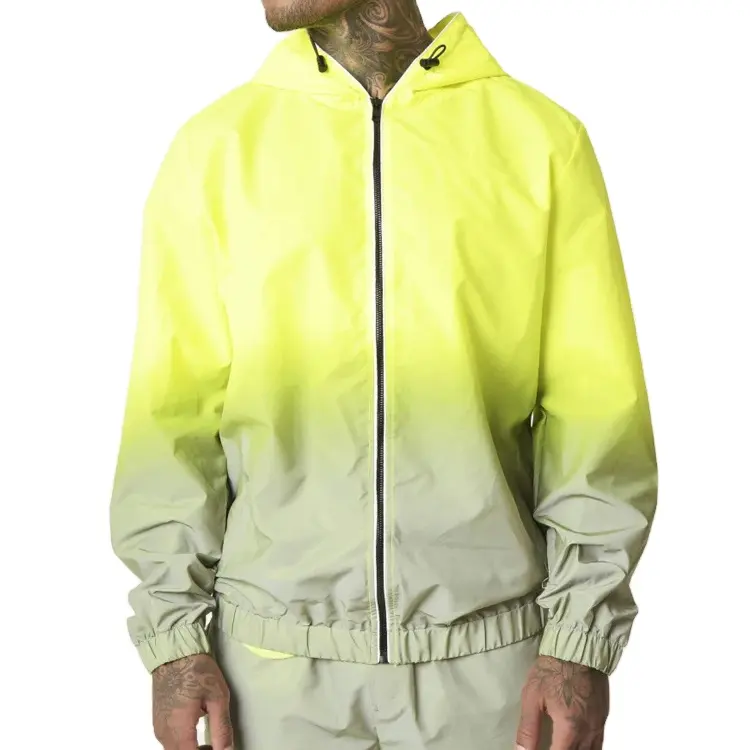 Wholesale Comfortable Men Reflective Gradient Closure Zip Up Windbreaker Hooded Jackets