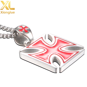 Nouveau Collier Pendentif Croix des Templiers Classique en Acier Inoxydable, Design Tendance, Plaqué Titane, Unisexe pour Enfants, Très Populaire - Product Image 1
