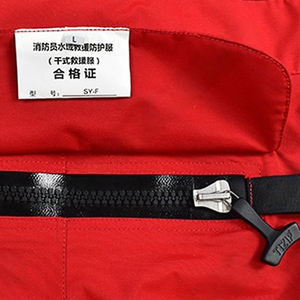 Combinaison étanche de sauvetage en eau pour <span class=keywords><strong>pompiers</strong></span> Équipement de sauvetage scellé monobloc chaud et résistant au froid - Product Image 4