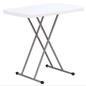 Petite <span class=keywords><strong>Table</strong></span> à manger rectangulaire en plastique portable à hauteur réglable, pliable et durable pour <span class=keywords><strong>restaurant</strong></span> d'événements d'intérieur et d'extérieur - Product Image 3