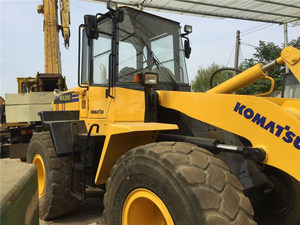 Chargeuse sur pneus Komatsu WA200-5 d'occasion de haute qualité, capacité nominale de 15 tonnes, moteur CAT 3304, puissance de 92 kW, pompe hydraulique Nabtesco, origine japonaise - Product Image 4