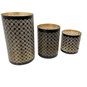 Linternas de vela de metal con diseño de malla para decoraciones de hoteles, varias formas con atractivo navideño para habitaciones de hotel - Product Image 1