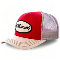 Gorra de béisbol trucker con logo bordado 3D personalizado, parte trasera de malla, hebilla metálica ajustable, diseño de bandera a cuadros, deportiva y transpirable.