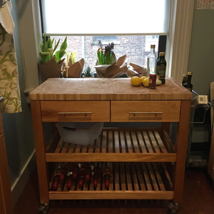 Chariot de cuisine moderne à roulettes avec plan de travail en bois à grain bout, îlot de cuisine mobile portable avec rangement pour la maison - Product Image 6