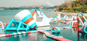 Parc aquatique gonflable pour la plage, les océans et les lacs aux Philippines, parcours d'obstacles aquatiques avec grand toboggan licorne - Product Image 4