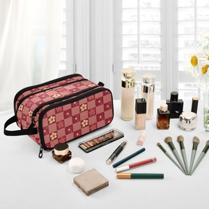 Bolsa de Maquillaje Portátil a Cuadros Rojos de Moda con Dos Compartimentos con Cremallera, Bolsa de Cosméticos Grande de Viaje, Bolsa con Cremallera Floral Personalizada con Logotipo - Product Image 5