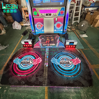 Machine d'arcade de danse pour 2 joueurs, fonctionnant à pièces, jeu de danse musicale avec écran HD de 55 pouces et éclairage LED coloré pour lieux intérieurs
