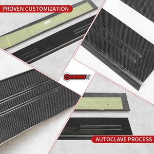 Pièces automobiles de haute qualité en fibre de carbone sèche de style OEM, seuil de porte pour Ferrari 812 GTS - Product Image 3