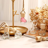 Pendentif diffuseur de parfum pour voiture 10 ml – Décoration aromathérapie désodorisante en verre miniature – Parfum suspendu pour voiture