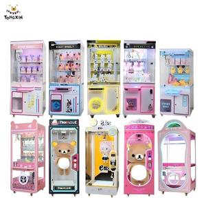 Vente en gros de jouets en peluche pour machine à griffes, 7, 10, 15, 20, 30 cm, avec porte-clés - Product Image 2