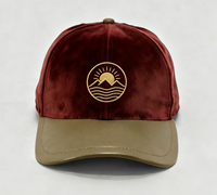 Fabricante de Gorras de Béisbol de Gamuza al por Mayor, Gorra de Béisbol de Dos Tonos Personalizada con Visera de Cuero PU y Bordado para Exteriores