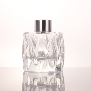 Vente en gros de flacons d'aromathérapie en verre de luxe irréguliers personnalisés, nouveaux, 50 ml, 100 ml, flacon réutilisable - Product Image 2