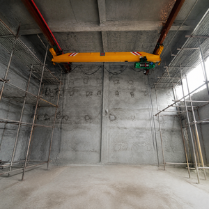 Pont roulant monopoutre pour la levée et l'entretien des équipements d'usine de moulage, ainsi que pour les travaux de manutention et de service quotidiens - Product Image 5