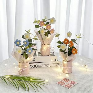 ช่อดอกไม้งานถักมือขนาดเล็กขนาดเล็กงานถักโครเชต์ทำด้วยมือช่อดอกไม้วันวาเลนไทน์ของขวัญวันสำเร็จการศึกษาสำหรับวันแม่ช่อดอกไม้ - Product Image 3