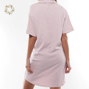 Robe d'allaitement en coton biologique, chemise de nuit de maternité à manches courtes, vêtements de grossesse durables - Product Image 3