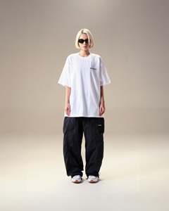 T-shirt S URBANWANDERERS en jersey de coton 280 g/m², coupe classique, imprimés sérigraphiques et demi-tones inspirés de la jungle sauvage pour les citadins nomades - Product Image 5