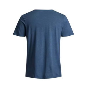 T-shirt pour homme en tissu confortable, style personnalisé, vêtement décontracté, couleur unie, manches courtes, fabriqué en Pakistan par OEM. - Product Image 5