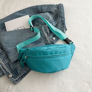 Sac banane personnalisé en polyester pour homme, tendance, portable, avec fermeture éclair, design OEM de style national - Product Image 3
