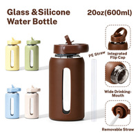 Gobelet en verre monocouche portable de 600 ml avec échelle graduée, manchon en silicone résistant à la chaleur et paille – Cadeau d'affaires pour grossistes
