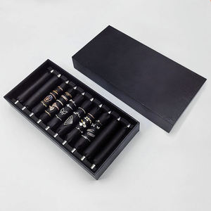 <span class=keywords><strong>2026</strong></span> Design Großhandel Schwarz-Weiß Karton Ringhalter mit Fächern zur Aufbewahrung und Präsentation von Schmuck für Geschäfte - Product Image 5