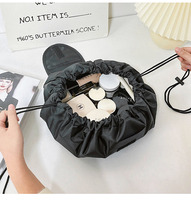Sac cosmétique de voyage étanche de grande capacité avec cordon de serrage rangement de maquillage portable rangement de maquillage magique avec logo personnalisé