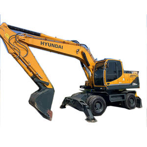 Rueda de Excavadora Hyundai 210-9 Usada con Componentes Principales: Motor, Caja de Cambios, Bomba de Engranajes - Product Image 1