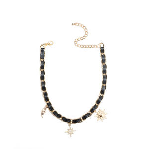 Collar de Moda Europeo Americano con Colgante de Luna, Sol y Estrella, Cadena de Cuero Negro, Gargantilla Unisex, Diseño Geométrico de Aleación de Zinc Dorado - Product Image 5