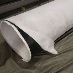 Geomembrana Compuesta de HDPE/LDPE, Antifiltraciones, Antipunciones, Duradera e Impermeable para Vertederos, Estanques de Residuos y Proyectos de Alcantarillado <span class=keywords><strong>5</strong></span>+ - Product Image 4