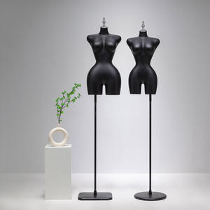 หุ่นโชว์เสื้อผ้าผู้หญิงครึ่งตัว ไซส์ใหญ่ สไตล์ยุโรป-อเมริกัน ทำจากวัสดุ FRP สำหรับโชว์ชุดชั้นใน - Product Image 5