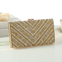 Nouvelle pochette de soirée élégante à fermeture magnétique, motif losanges triangulaires à facettes, en polyester rayé, forme carrée, idéale pour mariage et fête
