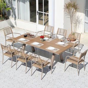 Ensemble de salle à manger d'extérieur moderne et durable avec coussins imperméables, table en bois et chaises en rotin - Product Image 4