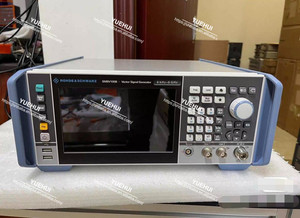 Un generatore di segnale vettoriale Rohde & Schwarz R & S SMBV100B 6GHZ con molte opzioni YH - Product Image 1