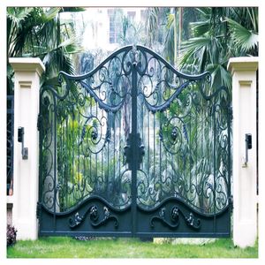 Porte in Ferro Battuto di Lusso con Design Personalizzato in Acciaio e Vetro per Residenze - Product Image 5