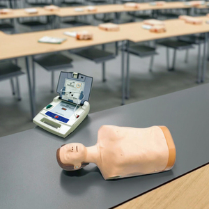 Kombinasi dari defibrilasi simulasi eksternal otomatis dan CPR pelatihan manusia tersimulasi - Product Image 6